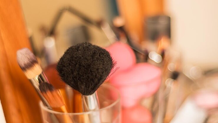 Método para Secar tus Brochas de Maquillaje como un Profesional